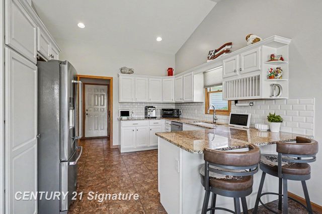 3790 N Gleaner Road, Freeland, MI 48623