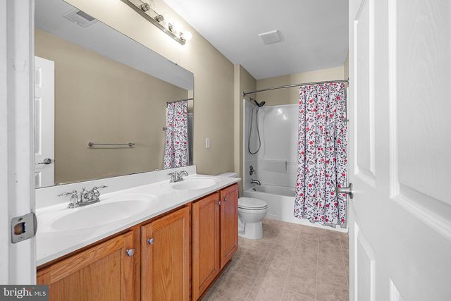 206 MARKHAM CT, Smyrna, DE 19977