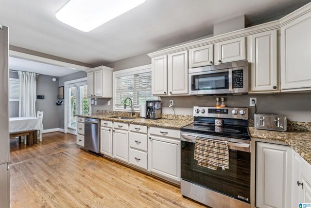 6961 OLD HIGHWAY 280, Sterrett, AL 35147