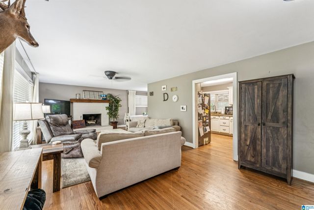 6961 OLD HIGHWAY 280, Sterrett, AL 35147