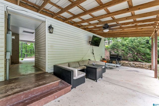 6961 OLD HIGHWAY 280, Sterrett, AL 35147