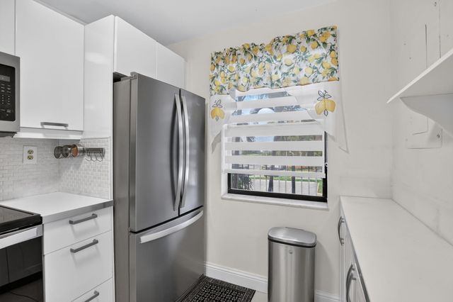 2793 NW 104th Avenue 203, Sunrise, FL 33322