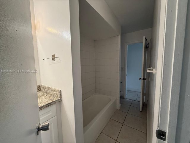 1247 SW 46th Ave 1311, Pompano Beach, FL 33069