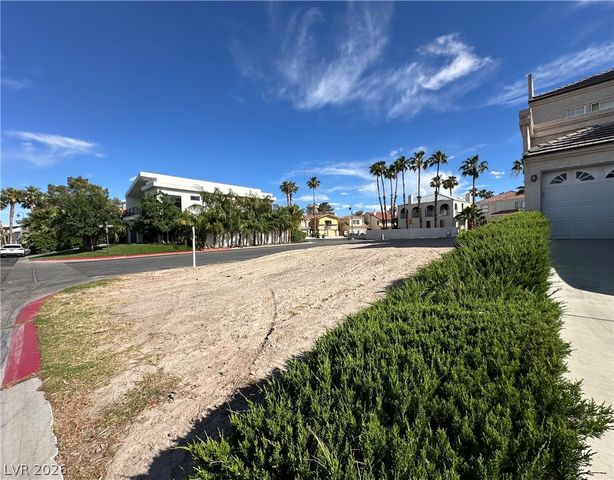 793 Vegas Valley Drive, Las Vegas, NV 89109