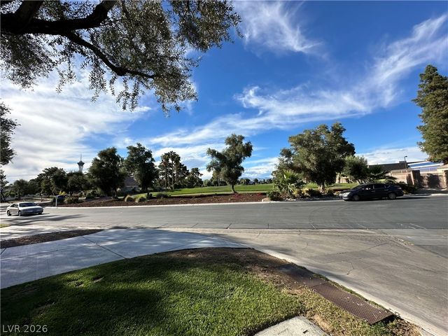 793 Vegas Valley Drive, Las Vegas, NV 89109