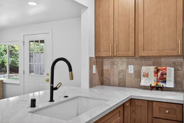 5733 Mesa Verde Cir, Rocklin, CA 95677