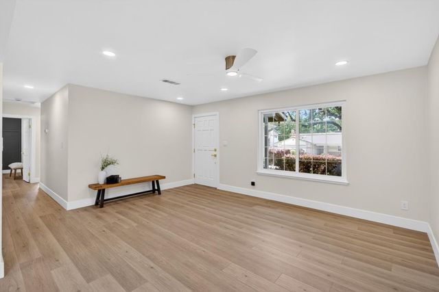 5733 Mesa Verde Cir, Rocklin, CA 95677
