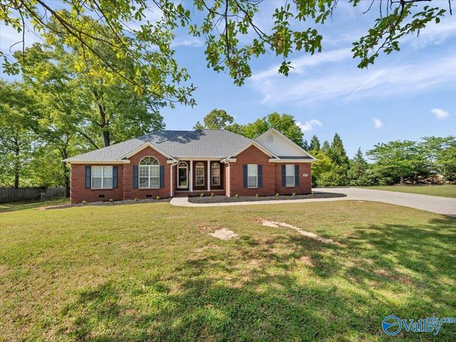 329 Antler Point Drive, New Market, AL 35761