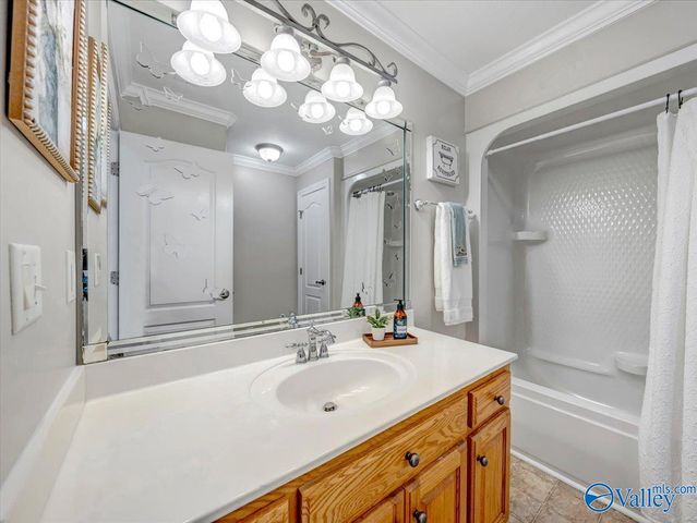 329 Antler Point Drive, New Market, AL 35761