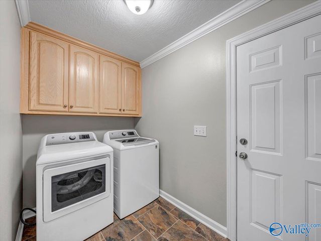 329 Antler Point Drive, New Market, AL 35761