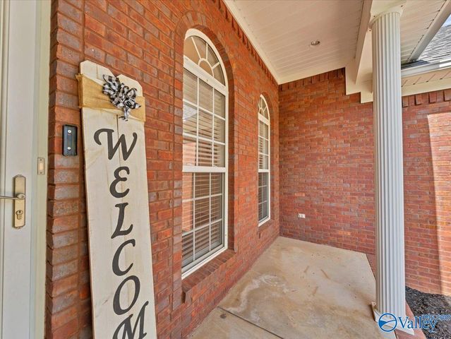 329 Antler Point Drive, New Market, AL 35761