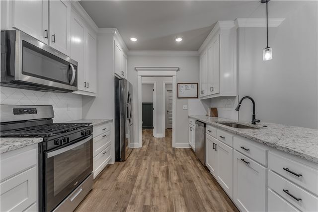 13 Hinckley Circle, Bella Vista, AR 72714