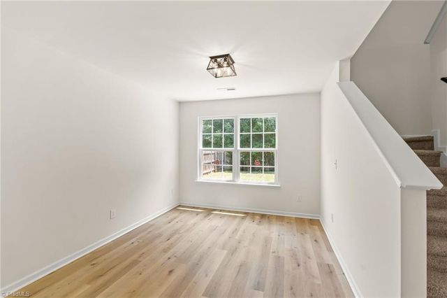 3864 Foliage Drive, Winston-salem, NC 27101