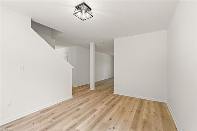 3864 Foliage Drive, Winston-salem, NC 27101