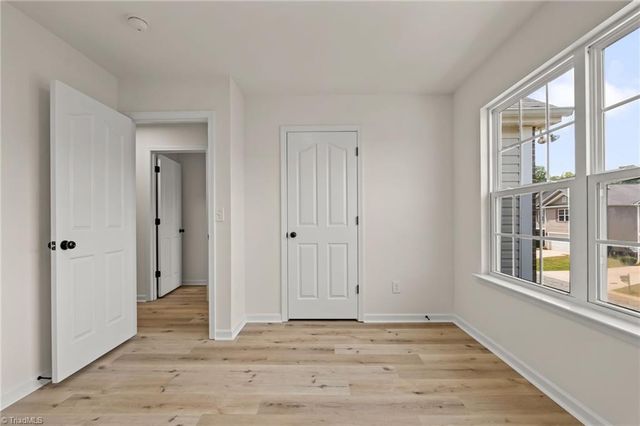 3864 Foliage Drive, Winston-salem, NC 27101