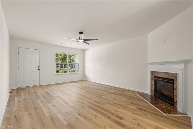 3864 Foliage Drive, Winston-salem, NC 27101