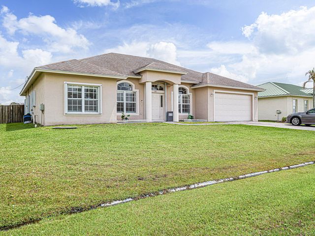 581 SW Grove Avenue, Port St. Lucie, Port St Lucie, FL 34983