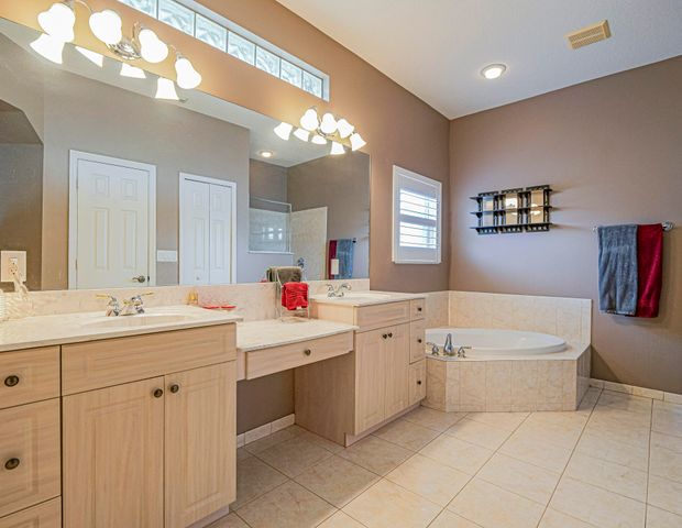 581 SW Grove Avenue, Port St. Lucie, Port St Lucie, FL 34983