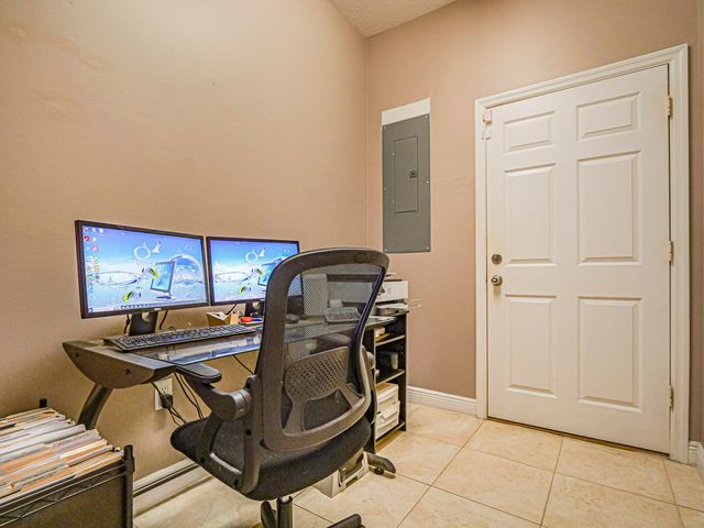 581 SW Grove Avenue, Port St. Lucie, Port St Lucie, FL 34983