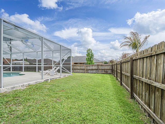 581 SW Grove Avenue, Port St. Lucie, Port St Lucie, FL 34983