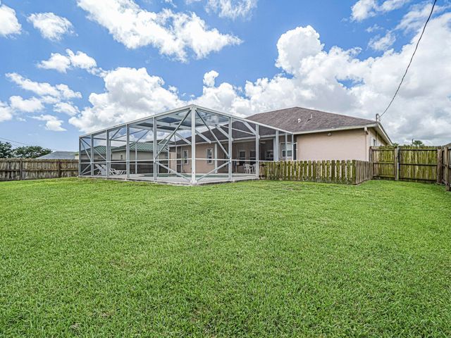 581 SW Grove Avenue, Port St. Lucie, Port St Lucie, FL 34983
