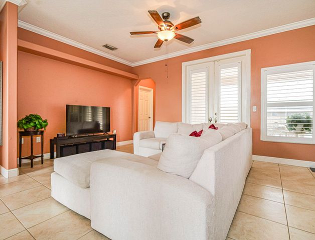 581 SW Grove Avenue, Port St. Lucie, Port St Lucie, FL 34983