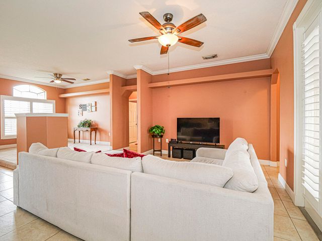 581 SW Grove Avenue, Port St. Lucie, Port St Lucie, FL 34983