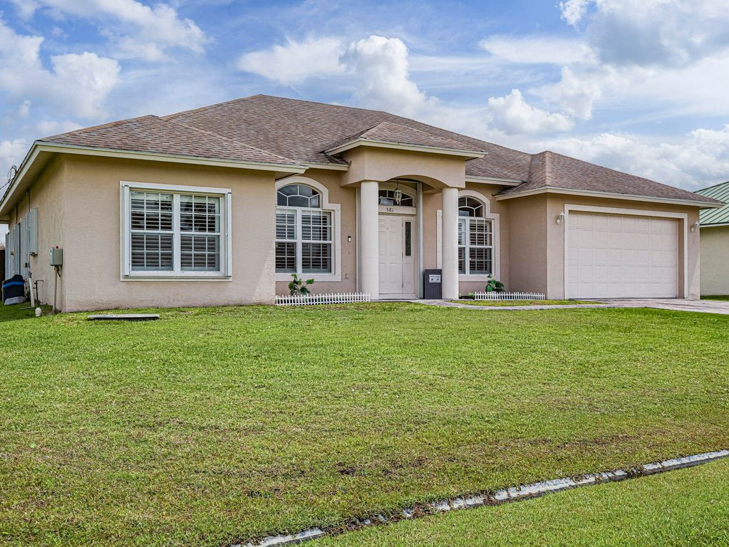 581 SW Grove Avenue, Port St. Lucie, Port St Lucie, FL 34983