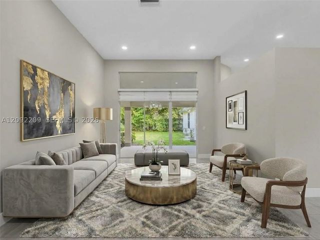 716 Lake Blvd 716, Weston, FL 33326