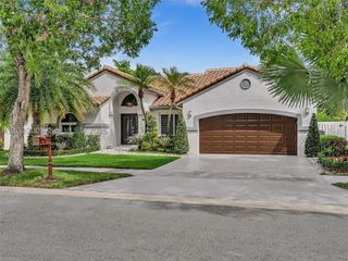 716 Lake Blvd 716, Weston, FL 33326