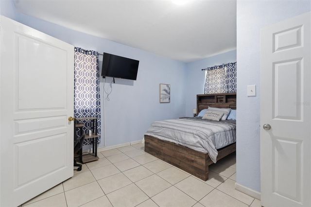 10107 N ASTER AVENUE, Tampa, FL 33612