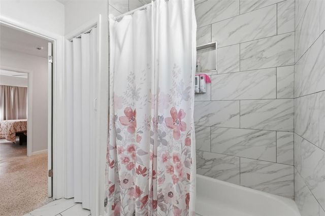 10107 N ASTER AVENUE, Tampa, FL 33612