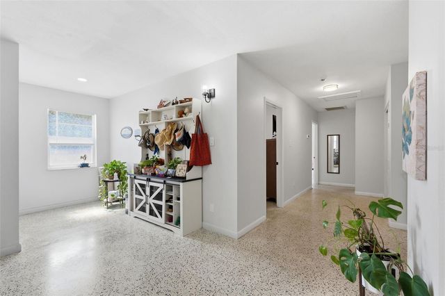 10107 N ASTER AVENUE, Tampa, FL 33612