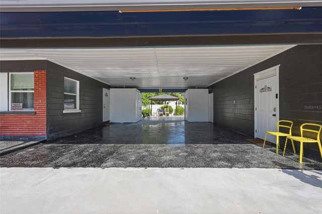 10107 N ASTER AVENUE, Tampa, FL 33612