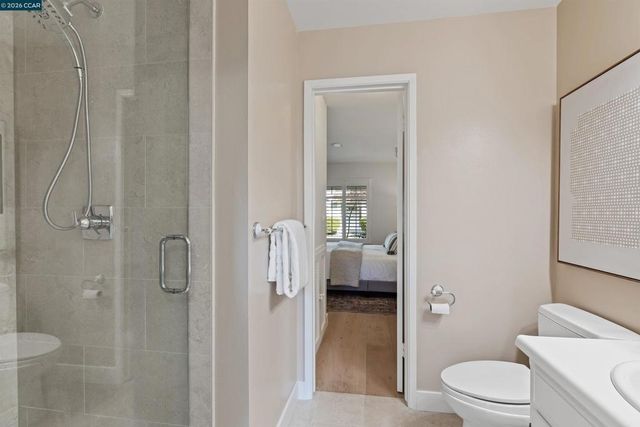 18 18 Miramonte Dr, Moraga, CA 94556