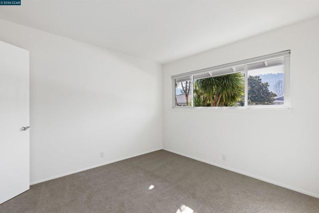 18 18 Miramonte Dr, Moraga, CA 94556