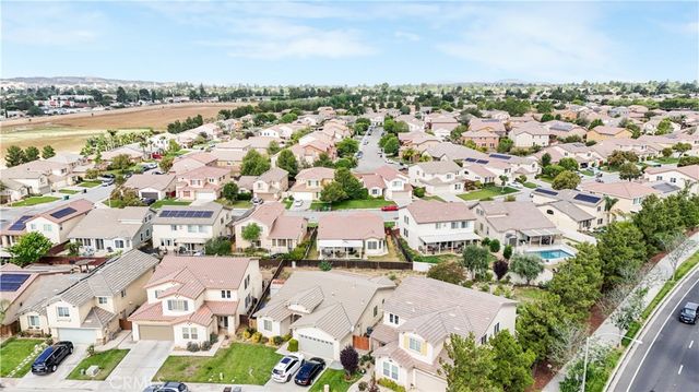 984 Queen Annes, Beaumont, CA 92223
