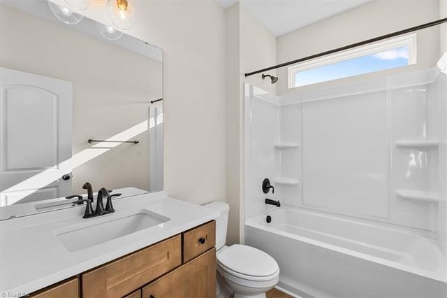 300 Redland Road, Advance, NC 27006