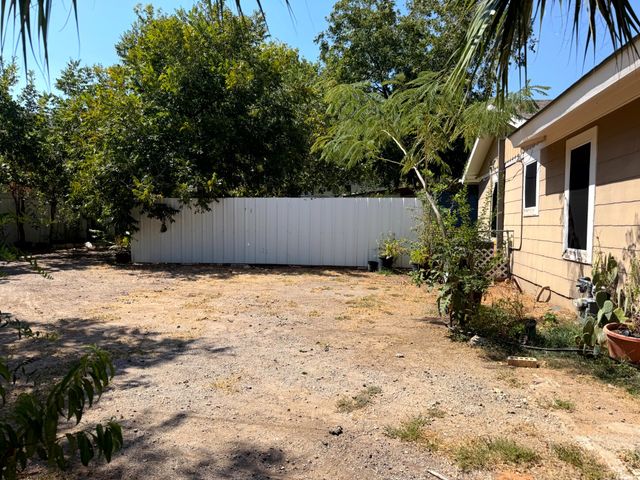 420 Sunset Lane, Fort Worth, TX 76114