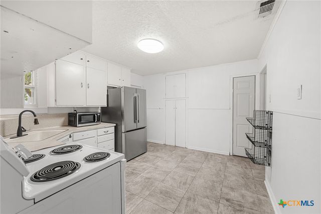 510 W Thompson Avenue, Temple, TX 76501