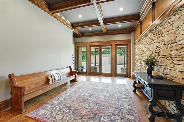 24730 Tontine Road, Kansas City, KS 66109