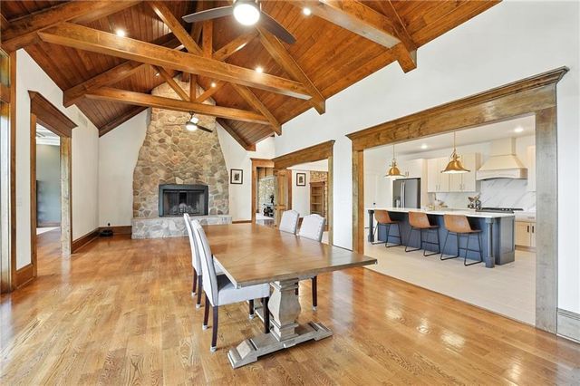 24730 Tontine Road, Kansas City, KS 66109