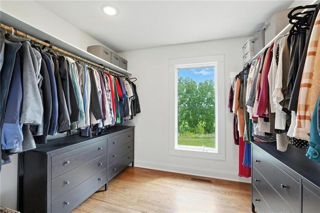 24730 Tontine Road, Kansas City, KS 66109