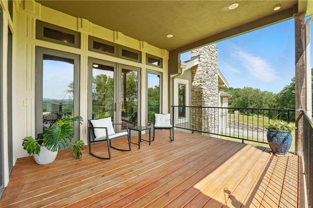 24730 Tontine Road, Kansas City, KS 66109