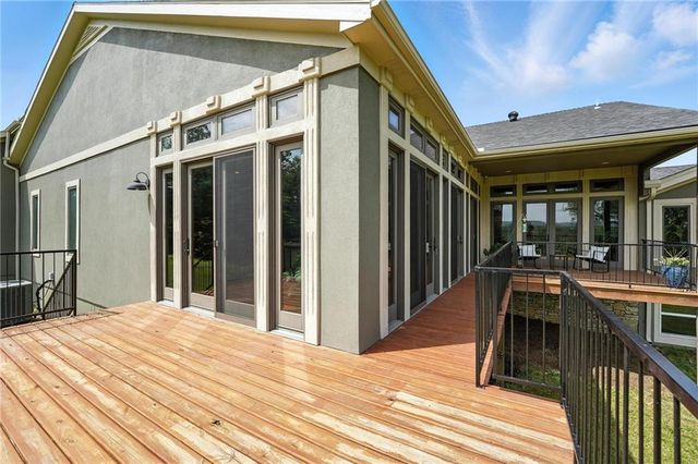 24730 Tontine Road, Kansas City, KS 66109