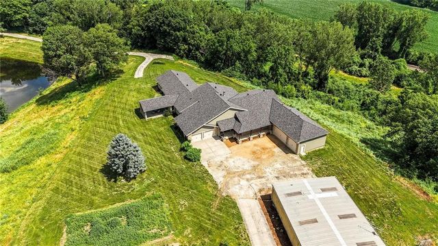 24730 Tontine Road, Kansas City, KS 66109