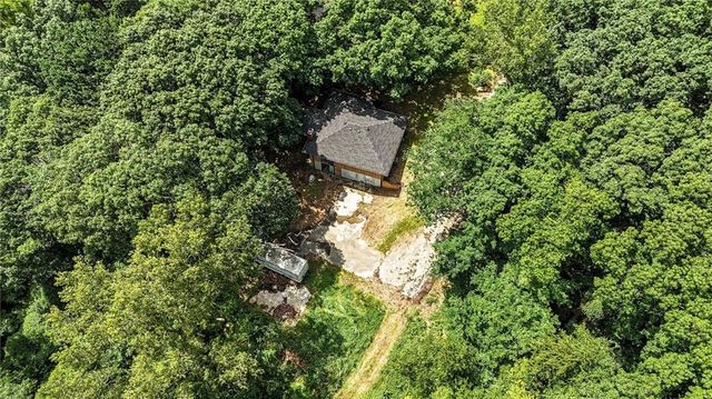 24730 Tontine Road, Kansas City, KS 66109