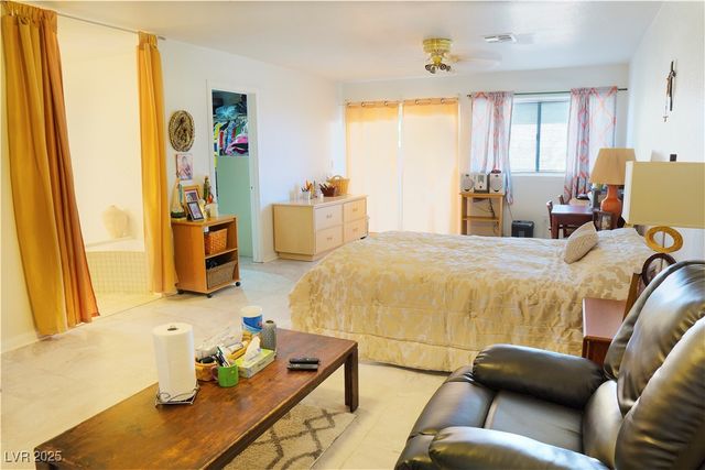 2801 Peggy Avenue, Pahrump, NV 89048