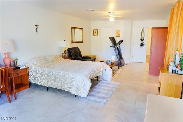 2801 Peggy Avenue, Pahrump, NV 89048