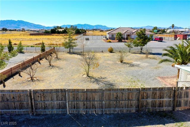2801 Peggy Avenue, Pahrump, NV 89048